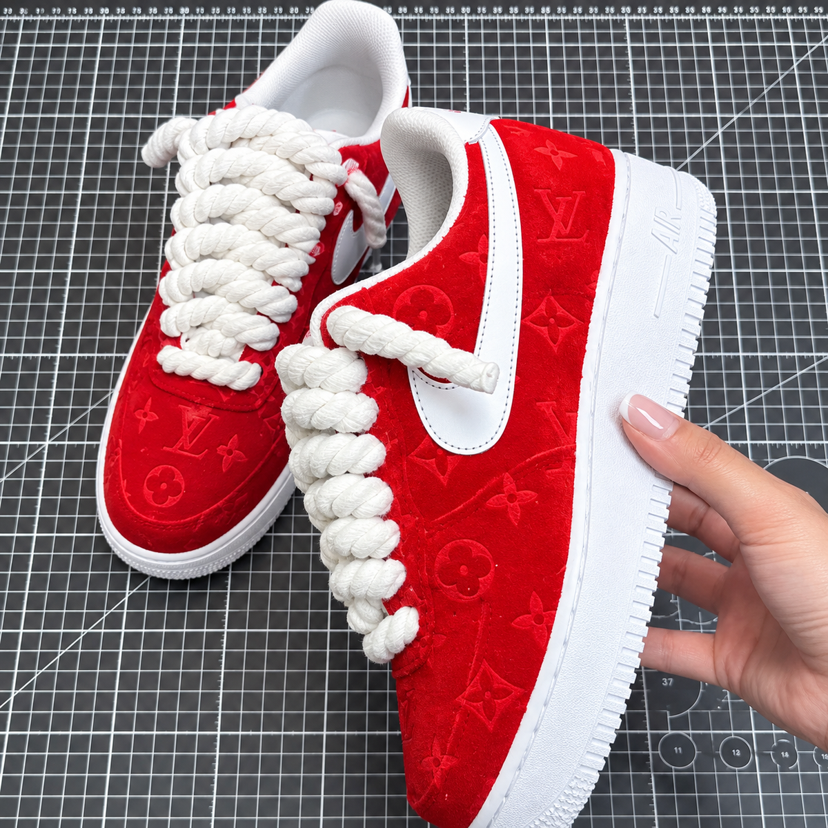 Custom Sneaker AF1 into Red Velvet LV heat 🫡🩸